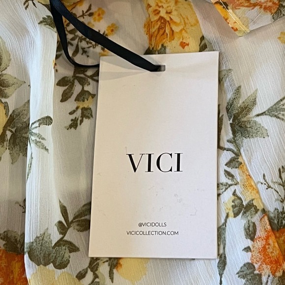 VICI‎ FLORAL LONG SLEEVE CUTOUT BACK CHIFFON BABYDOLL DRESS NWT WOMEN'S MEDIUM - Picture 14 of 16